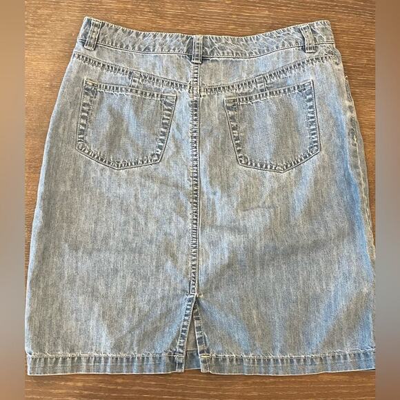L.L. Bean Light Wash Denim Skirt 0P - Picture 4 of 7